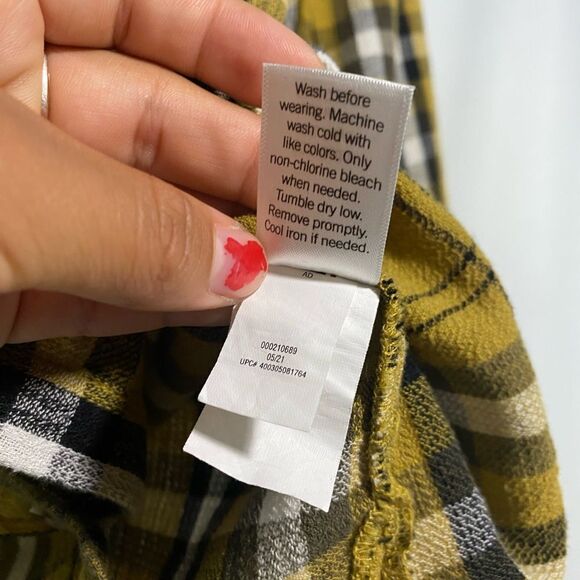 SONOMA plaid t- shirt size: XS - Picture 4 of 6